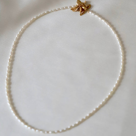 "KAYLEE" MINIATURE FRESHWATER PEARL NECKLACE